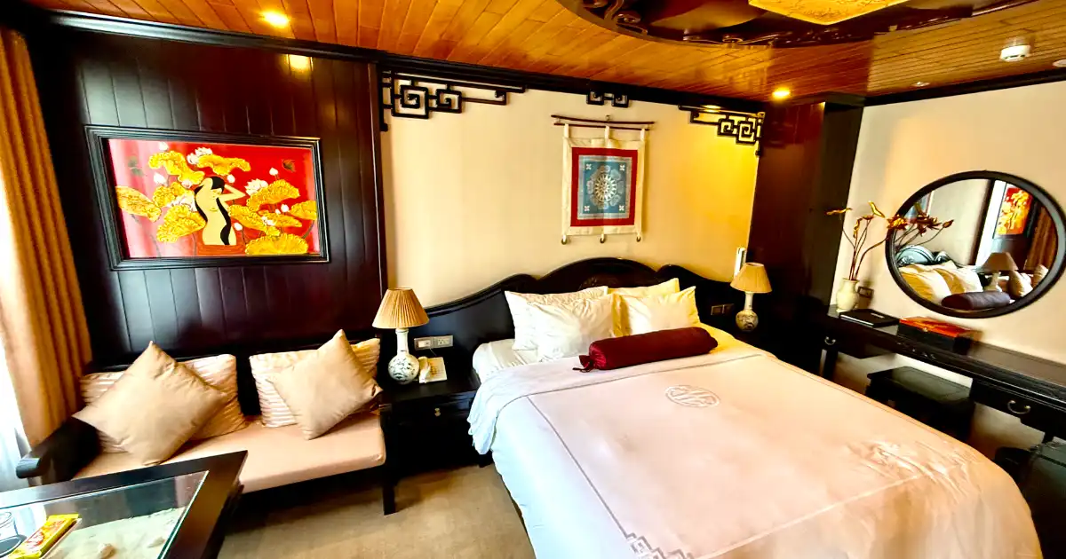 Master Bedroom On Board Dragon Legend 1